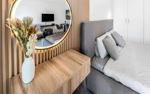 Luxury Studio Retreat with Balcony