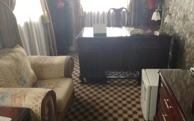 Ling Long Hotel