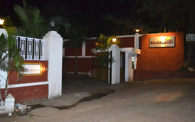 Jaffer Bhai's Brickland Hotel