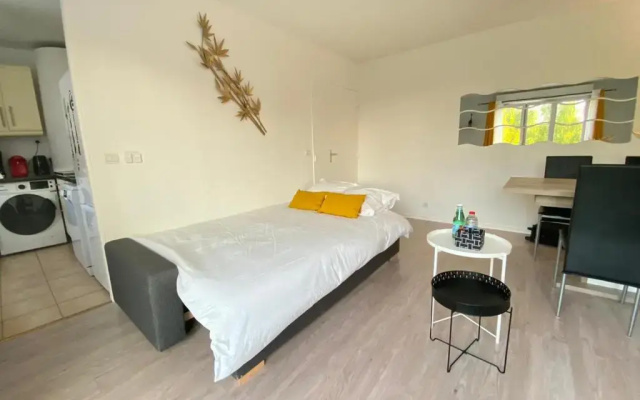 le 104 - Disneyland Paris -