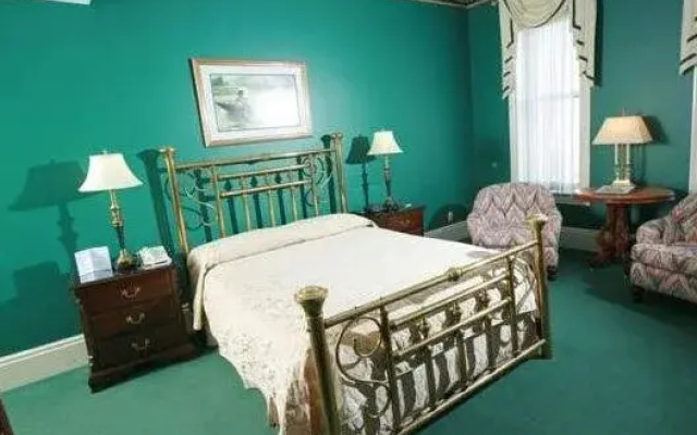 The Waterloo Hotel