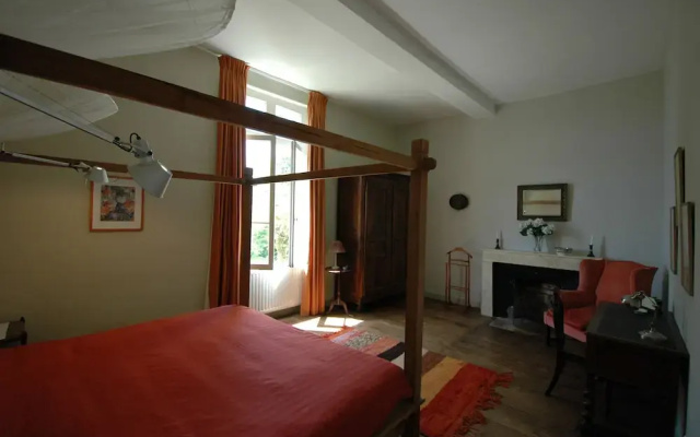 Chateau le Tour