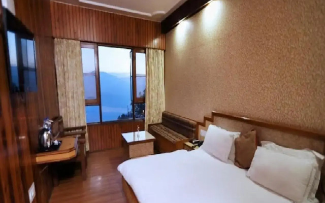 Hotel Vishnu Palace