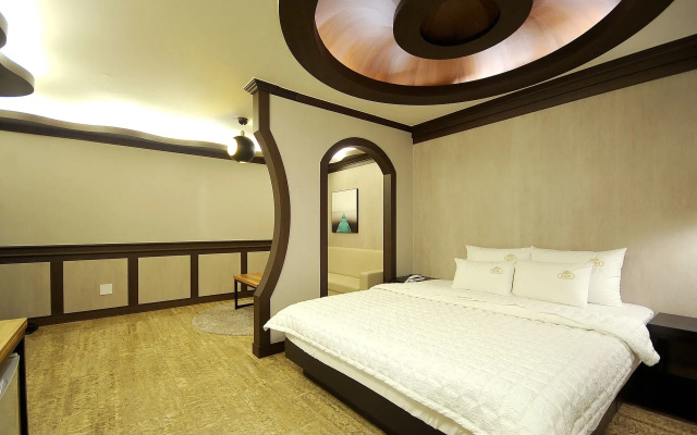 Hotel King