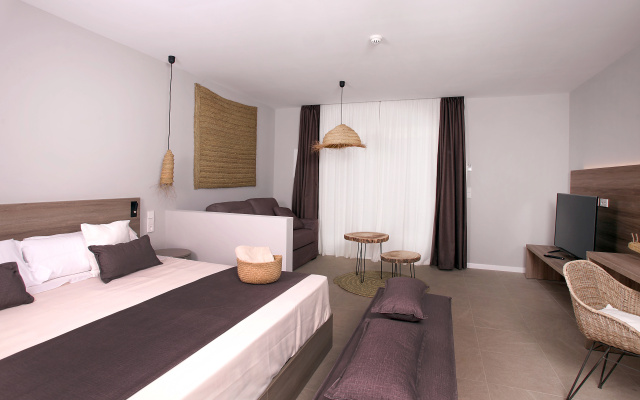 Eques Petit Resort