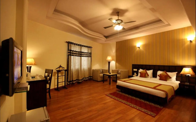Hotel The Class , Delhi Airport