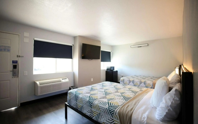 Motel 6 Sacramento, CA - Central
