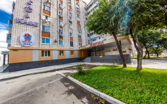Гостиница Аврора вид на фасад