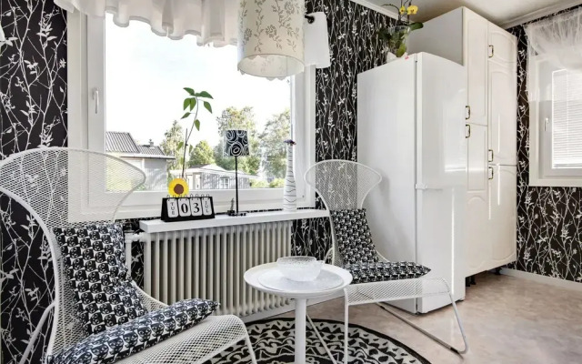 Entire Villa HomelyComfort, Laxå
