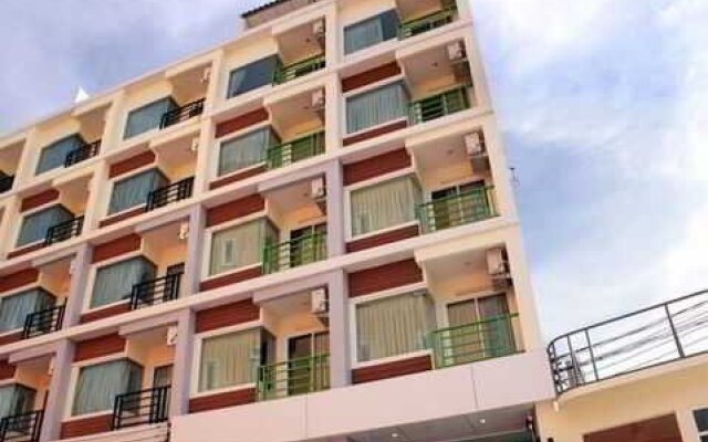 Отель Paradise Beach Resortel вид на фасад