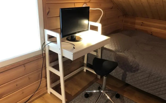 Metsätuuli 7