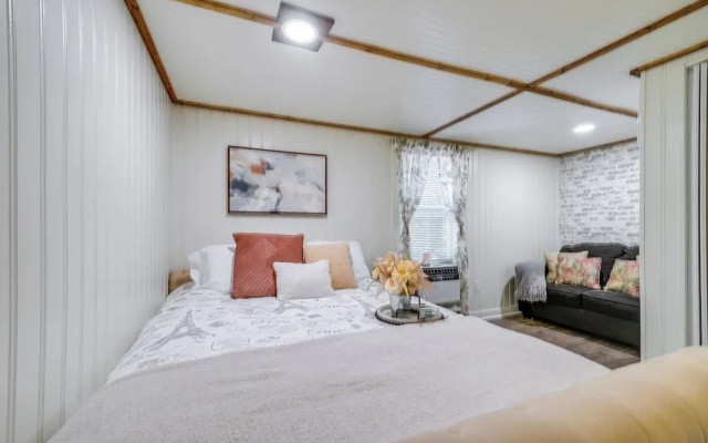 Wilmington Area Studio ~ 4 Mi to Downtown!