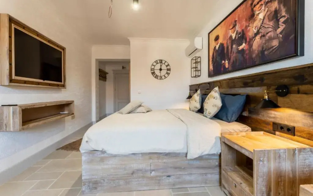 Castro Mesembria Boutique Hotel