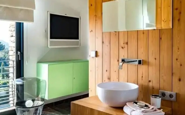 BB 12 LUBERON - Chambres Contemporaines