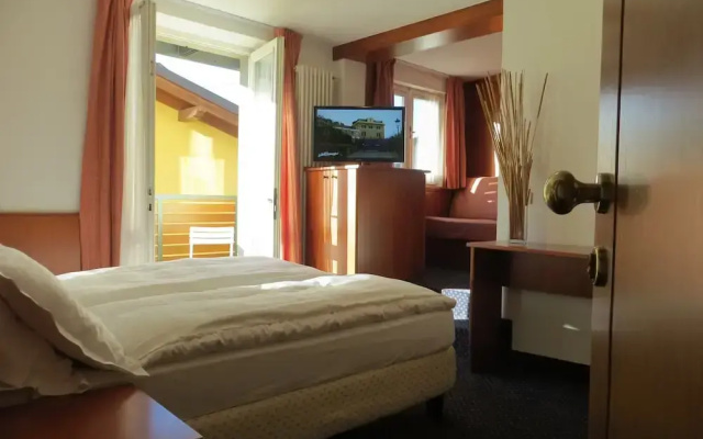 Albergo Miralago