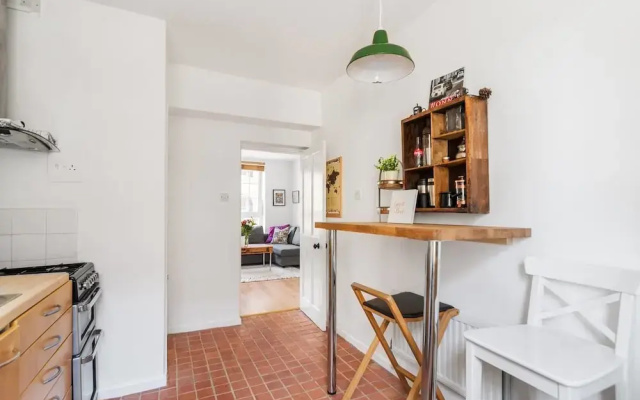 Cosy Flat In Quiet Wapping
