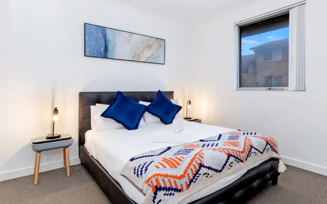 Kozyguru | Harris Park | Charming 1R Two-Story Apt