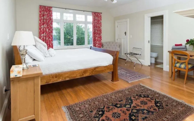 Melrose Bed & Breakfast
