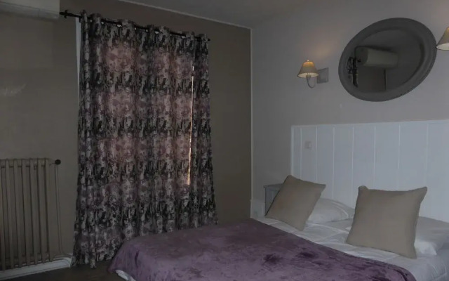 The Originals Access, Hostellerie des Pins
