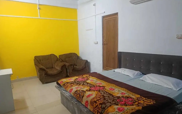 Hotel Trishla Inn Lodging & Boarding