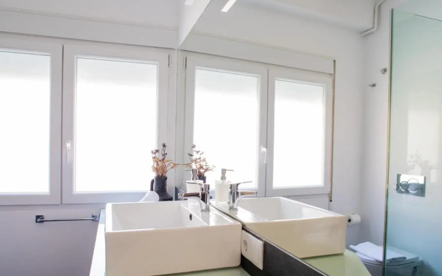 Cabanyal 3 Bedroom WIFI AC Terrace Beach Penthouse