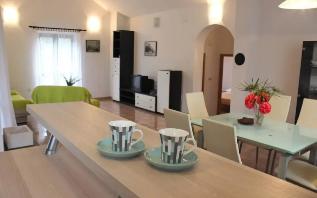Apartments Pezzi / Two Bedrooms A1 Gajo