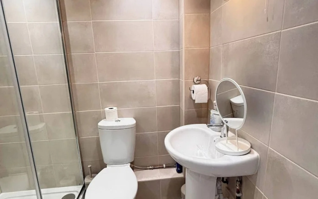 Bright Cozy 2 Bedroom Apartment in Oxford