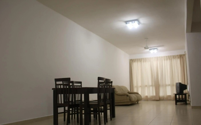 Dynasty Inn