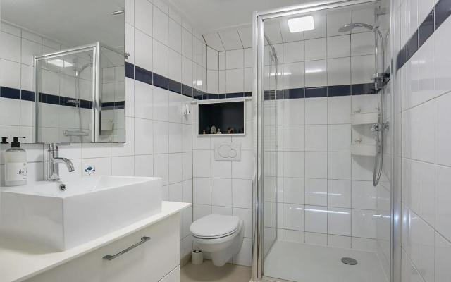 Welcoming holiday home in Grou with bubble bath