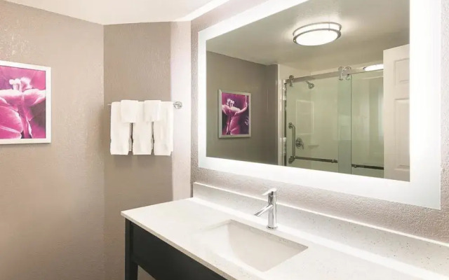 La Quinta Inn & Suites by Wyndham Atlanta Conyers