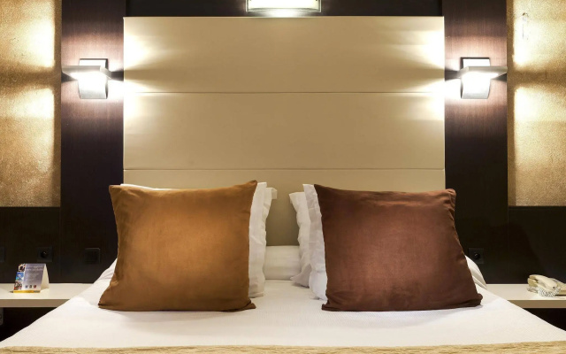 The Originals City, Hôtel Galaxie, Nice Aéroport