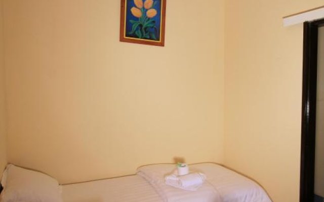Hotel Lecidere in Dili, East Timor from 156$, photos, reviews - zenhotels.com guestroom