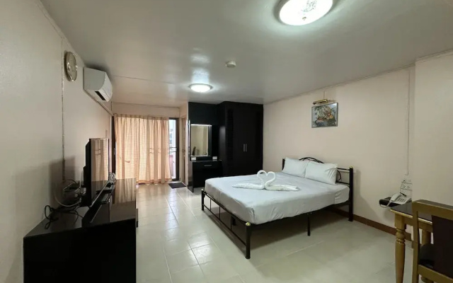 Hotel Grand Mandarin Latphrao 130