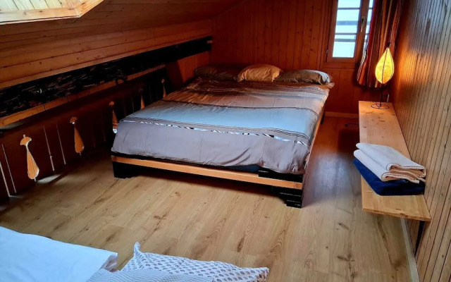 Lake View Chalet , Därligen