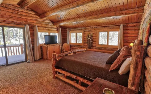 Black Bear Lodge