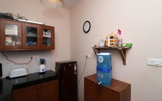 OYO 13695 Home Hill View Studio With Apple Orchard