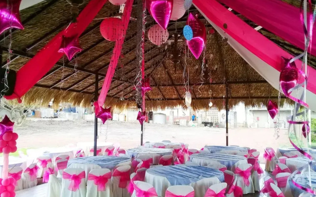 Hotel Fiesta Nueva Italia Inn