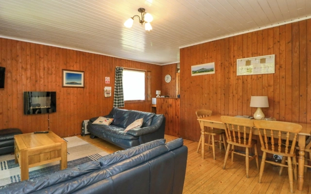 Lodge 6 - "alder"
