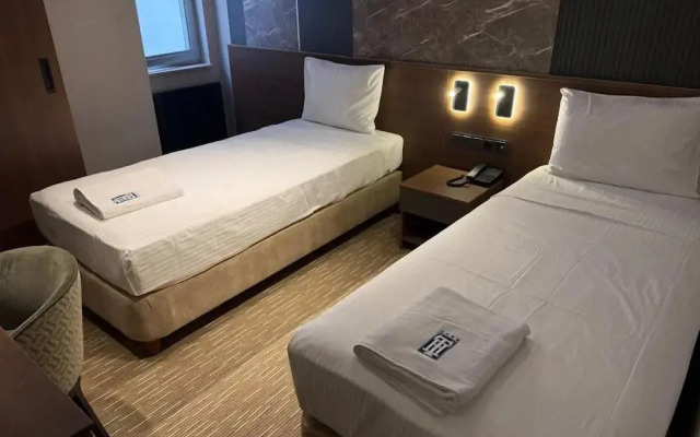 Tetrainn Hotel