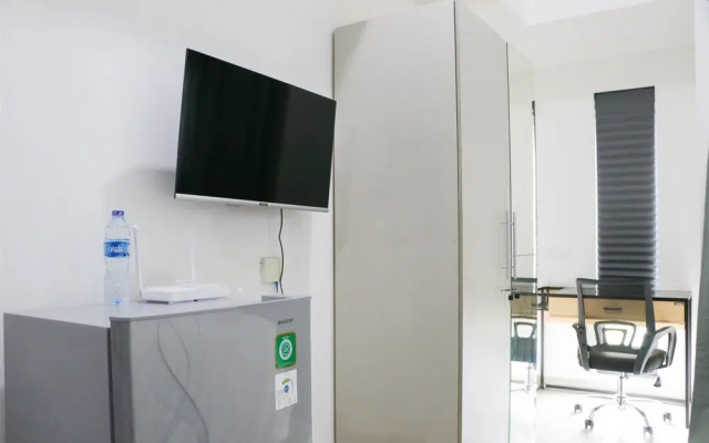 Cozy And Comfort Stay Studio Sayana Bekasi Apartment