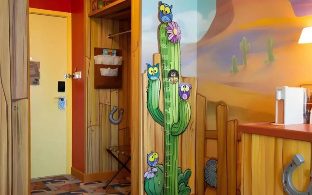 Toy Story Hotel 