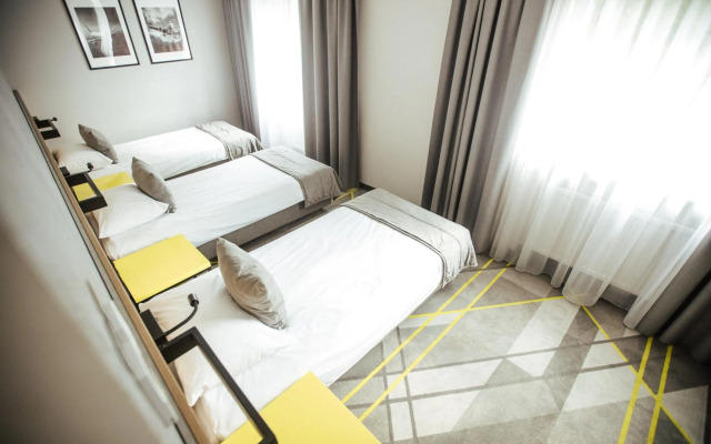 Air Hotel