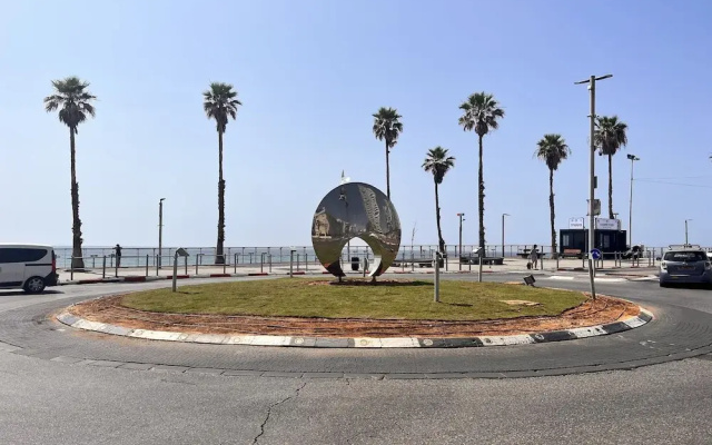 Sea View Apartment