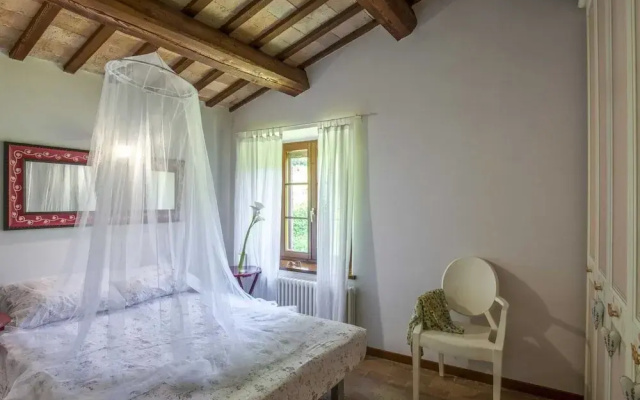 Marche Villa Close Culture