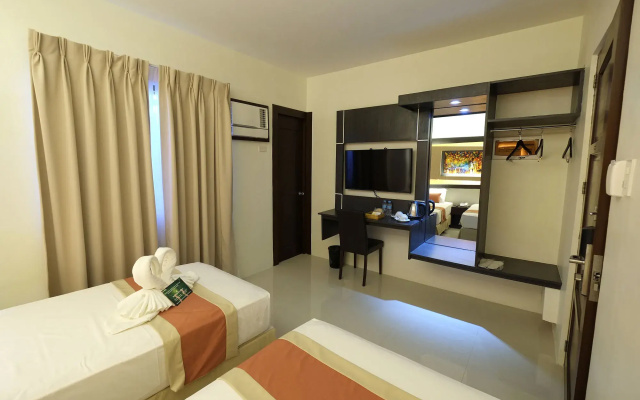 Southpole Central Hotel