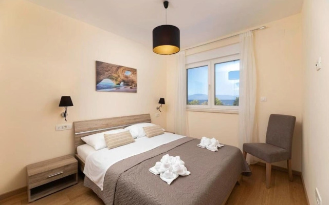 Apartments Marina