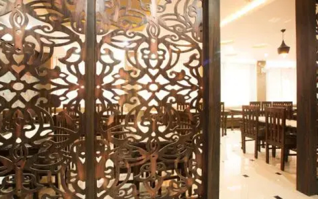 Hotel Vibhav Grand