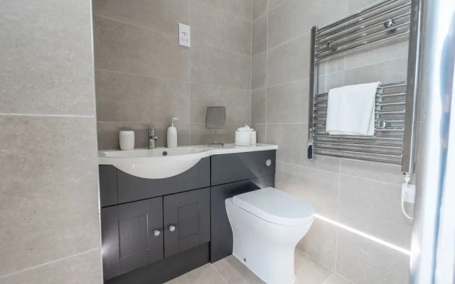 Mbasy Serviced Apartments Camberley