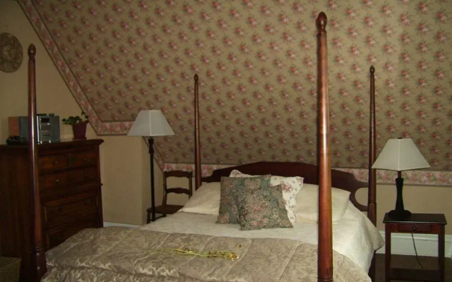 Ascendence Halifax Bed & Breakfast