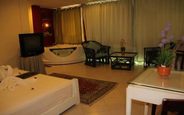 Chanisara Guest House